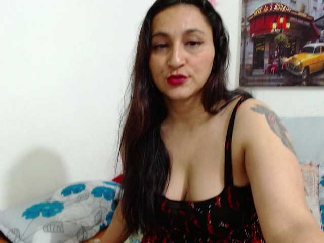 Fotografie HotxKarina Hello¡¡¡ latina#play naked for 100 tips#boob for 30# make happy day @total Wanna get me naked? Take me to Private chat and im all yours @sofar @remain Wanna get me naked? Take me to Private chat and im all yours
