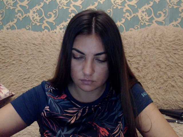 Fotografie KattyCandy Welcome to my room, in public we can just chat, pm-10 tk, open cam - 40 tk, and my name is Maria) 1000 312 688 goal of day