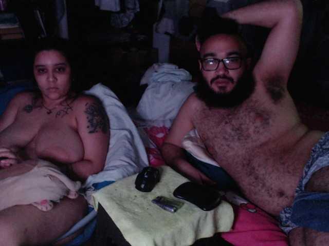 Fotografie Angie_Gabe IF U WANNA SOME ATTENTION JUST TIP. IF U WANNA SEE US FUCK HARD GO PVT AND WE CAN FUN TOGETHER. NOOOO FUCKING FREE SHOW
